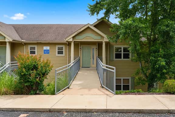 OakRidge - Condo 758 B | WK | QS - Image 1