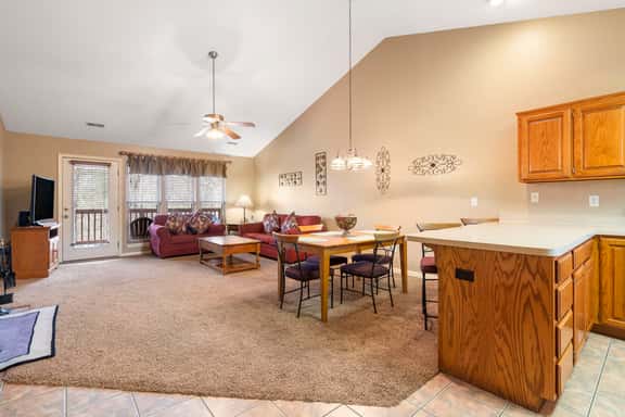 OakRidge - Condo 716 A | WK | 1 BD - Image 1