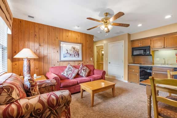 OakRidge - Condo 742 B | WK | QS - Image 1
