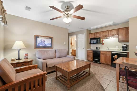OakRidge - Condo 726 B | WK | QS | DNR | TAN - Image 1