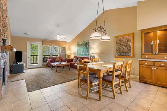 OakRidge - Condo 742 AB | WK | 2 BD - Image 1