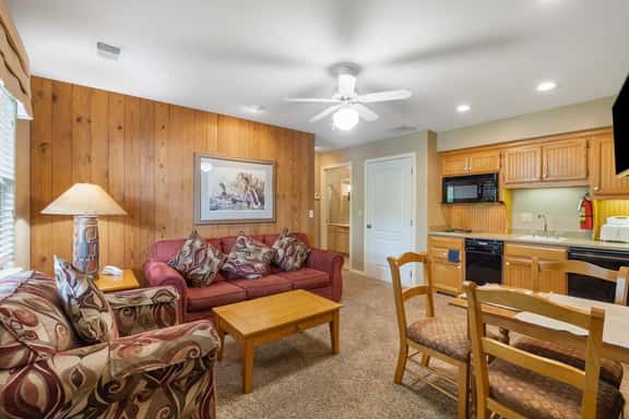 OakRidge - Condo 764 B | WK | QS - Image 1