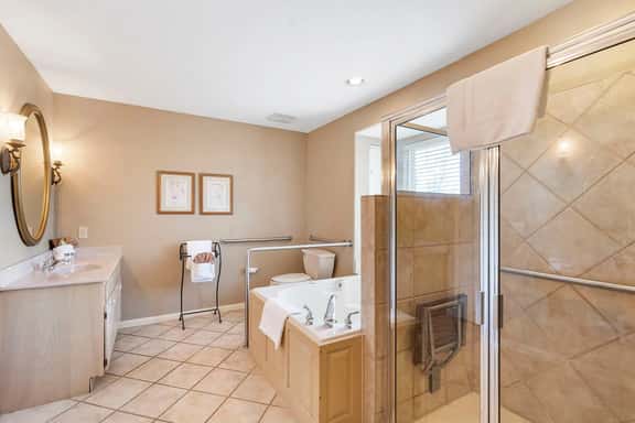 OakRidge - Condo 762 A | 1 BD | WK | HR - Image 1