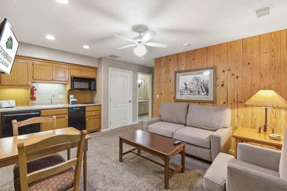 OakRidge - Condo 734 B | WK | QS - Image 1