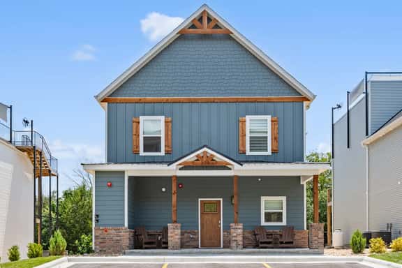 Majestic Lodge 5 - 6 BD - Image 1