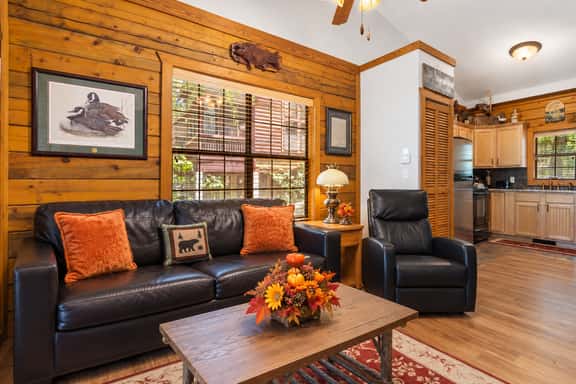 Cabins at Grand Mountain - Cabin 284 - 2 BD QQ | WK - Image 1