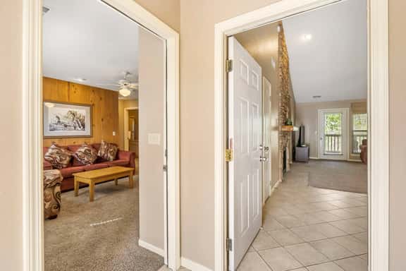 OakRidge - Condo 746 AB | WK | 2 BD - Image 1