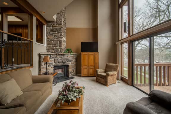 Table Rock Landing - Unit 13 - Image 1