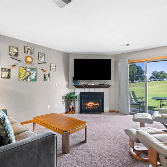 Pointe - 2806 - 2 BD | WK - Image 1