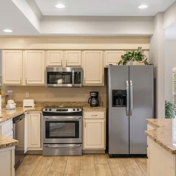Legacy 9-6 - 2 BD | DX - Image 1
