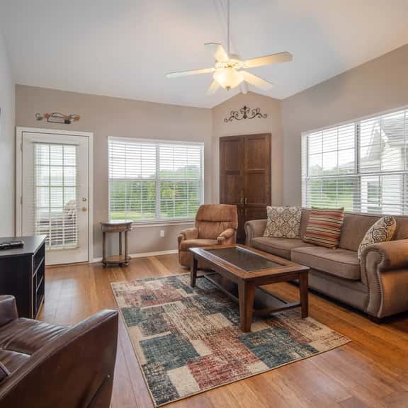 Fairways 8-6 - 3 BD | PMR - Image 1