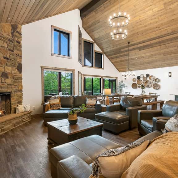 Indian Point - Lodge 264-58 - 5 BD | LV - Image 1