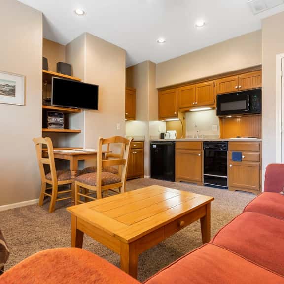 OakRidge - Condo 743 B | QS - Image 1