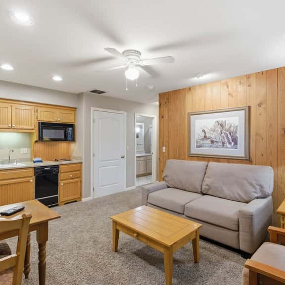 OakRidge - Condo 752 B | WK | QS - Image 1