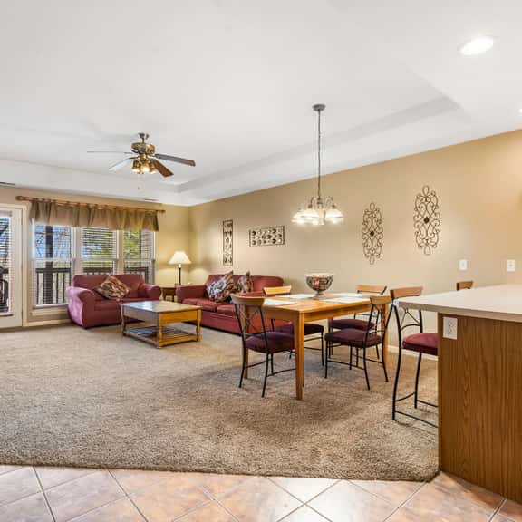 OakRidge - Condo 725 AB | 2 BD - Image 1
