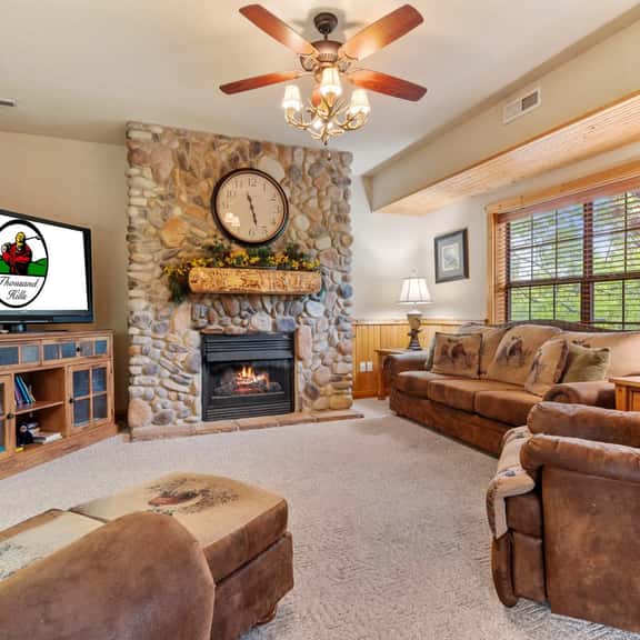 Cabins at Grand Mountain - Cabin 138 - 2 BD + L | PMR | WK | HR - Image 1