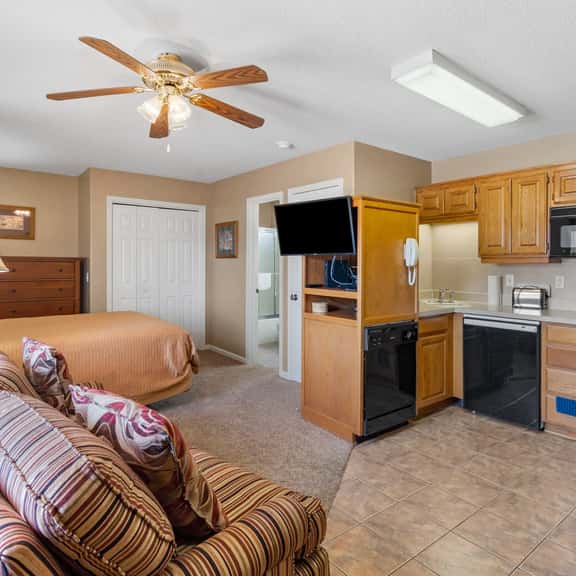 OakRidge - Condo 706 B | WK | QS - Image 1