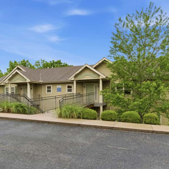 OakRidge - Condo 748 A | WK | 1 BD - Image 1