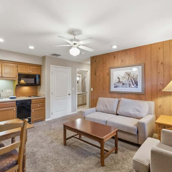 OakRidge - Condo 748 B | WK | QS - Image 1