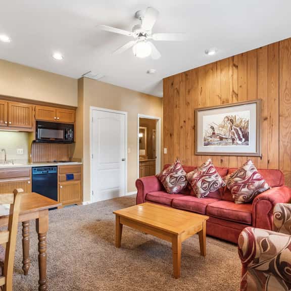 OakRidge - Condo 747 B | QS - Image 1