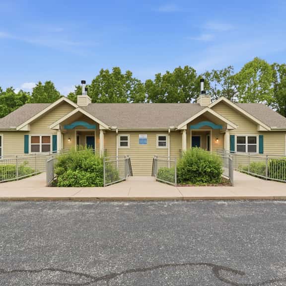 OakRidge - Condo 718 B | WK | QS - Image 1