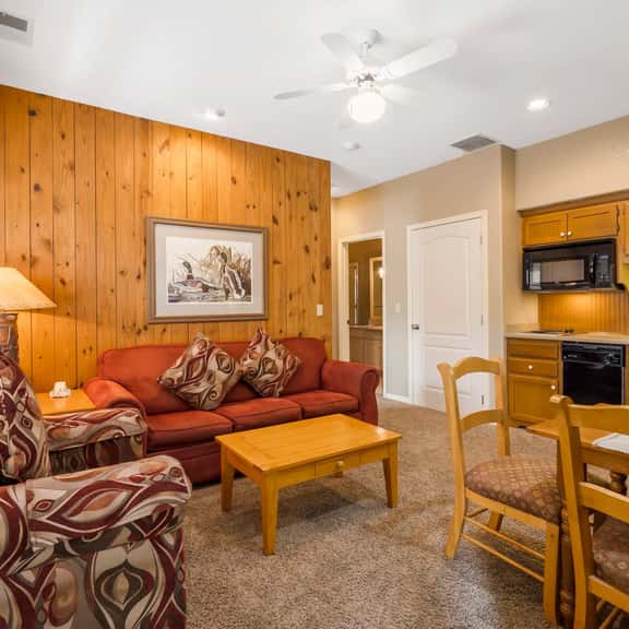 OakRidge - Condo 745 B | QS - Image 1