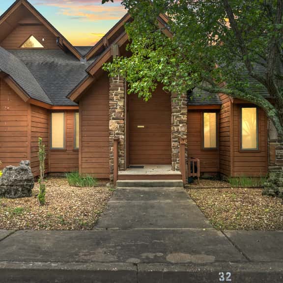 Table Rock Landing - Unit 32 - Image 1