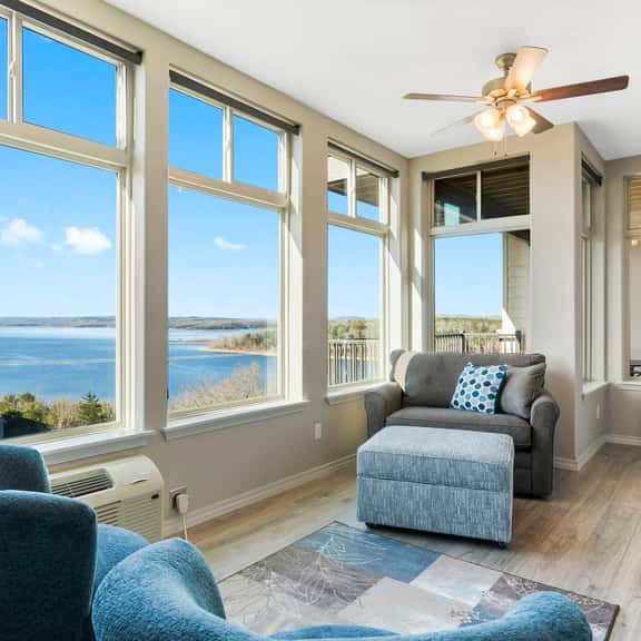 Majestic 323 - 2 BD | LAKE - Image 1