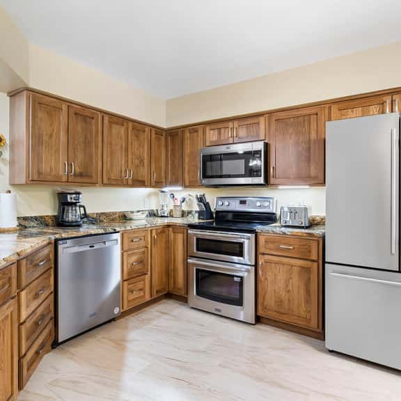 Pointe - 6411 - 4 BD - Image 1