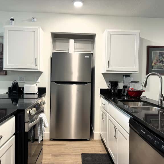 Roark J-2 - 2 BD - Image 1