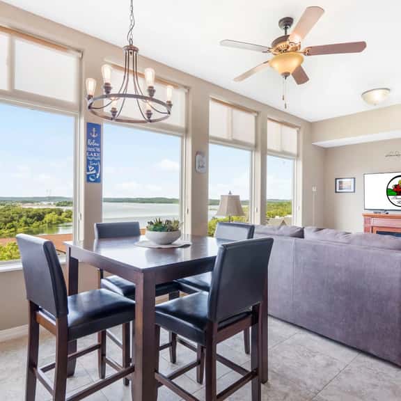 Majestic 207 - 2 BD | LAKE - Image 1