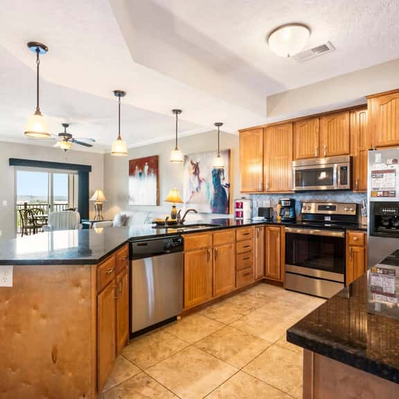 Majestic 204 - 2 BD | LAKE - Image 1