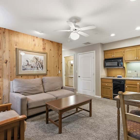 OakRidge - Condo 736 B | WK | QS - Image 1