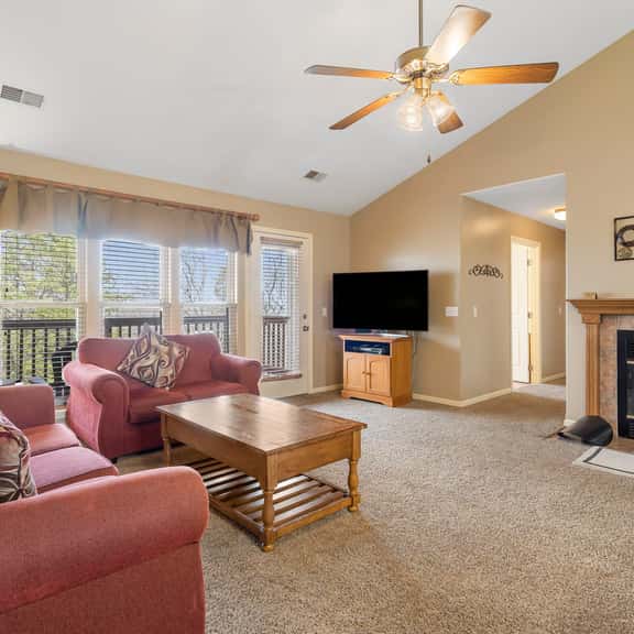 OakRidge - Condo 728 AB | WK | 2 BD - Image 1