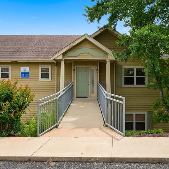 OakRidge - Condo 758 B | WK | QS - Image 1