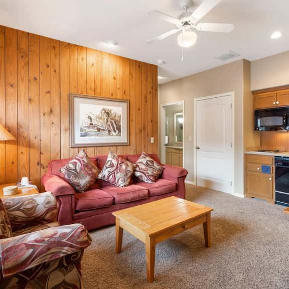 OakRidge - Condo 741 B | QS - Image 1