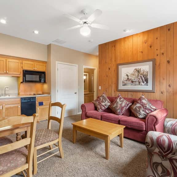OakRidge - Condo 751 B | QS - Image 1