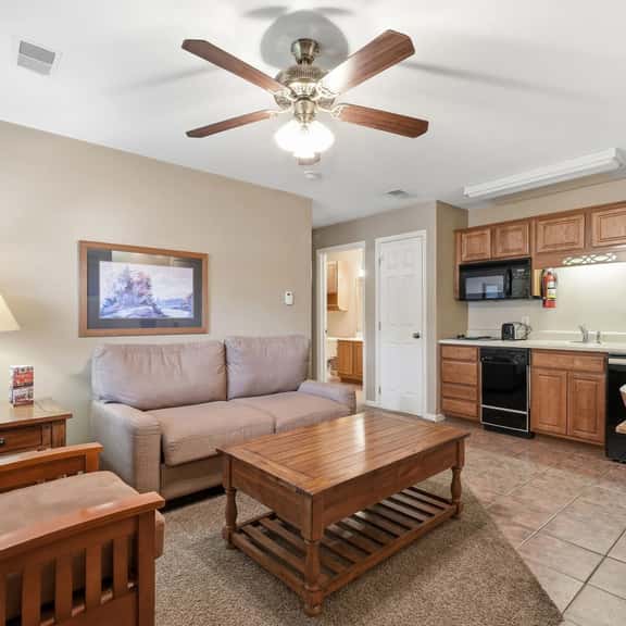 OakRidge - Condo 726 B | WK | QS | DNR | TAN - Image 1