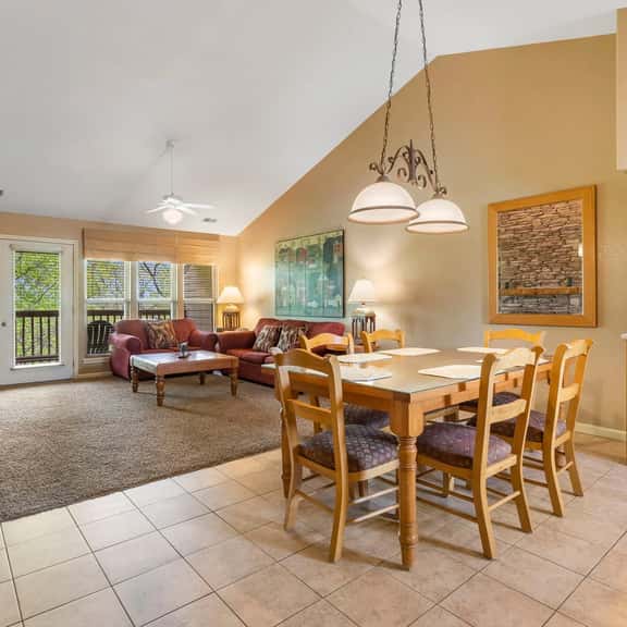 OakRidge - Condo 742 AB | WK | 2 BD - Image 1
