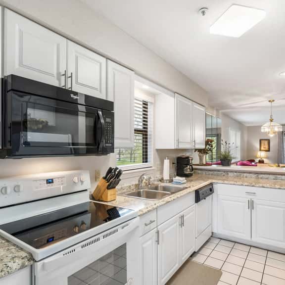 Pointe - 5201 - 2 BD - Image 1