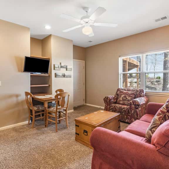 OakRidge - Condo 755 B | QS - Image 1