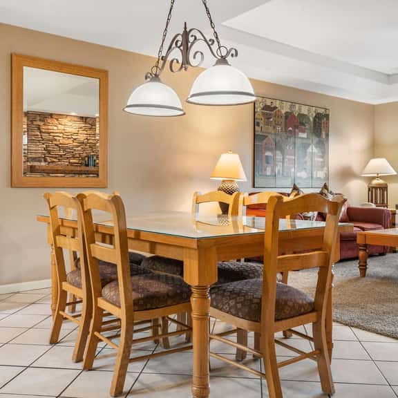 OakRidge - Condo 733 AB | 2 BD - Image 1