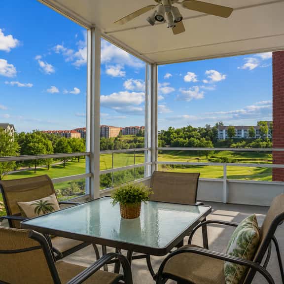 Greensview 321BC - 2 BD | WK - Image 1