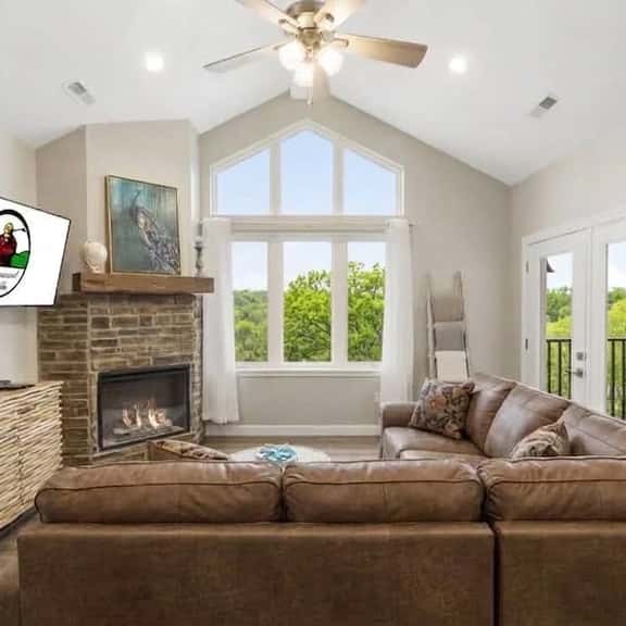 Foothills G-307 - 3 BD | PMR - Image 1
