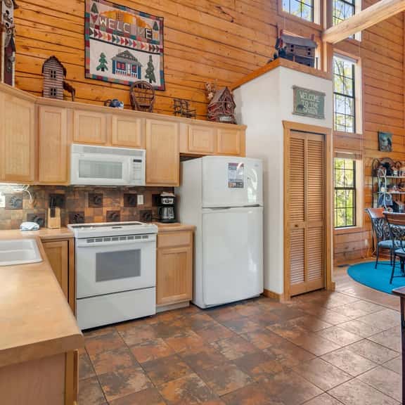 Cabins at Grand Mountain - Cabin 211 - 2 BD | PMR | WK - Image 1