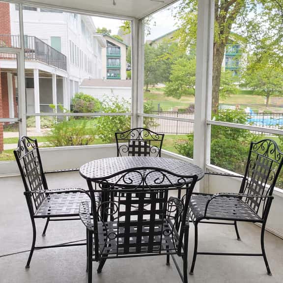 Greensview 210 - 2 BD | DX - Image 1