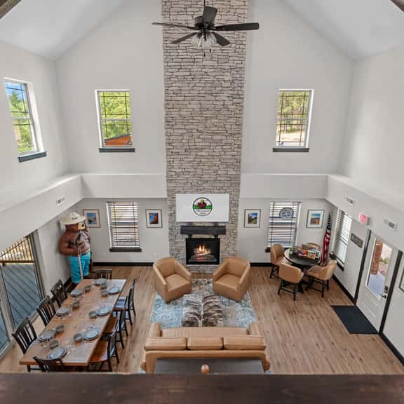 Tall Timbers - Spring Lodge - 4 BD - Image 1