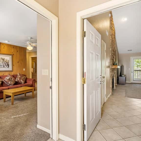 OakRidge - Condo 746 AB | WK | 2 BD - Image 1