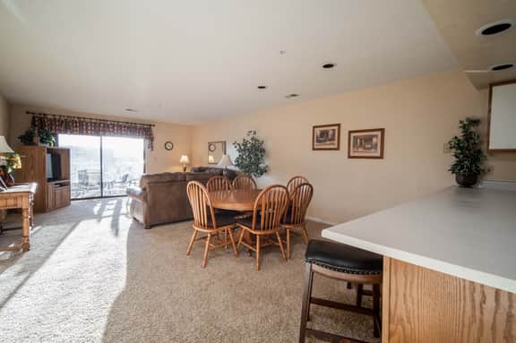 Foothills E-10 - 2 BD | WK - Image 3