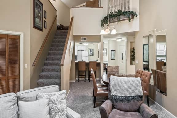 Pointe - 6107 - 4 BD - Image 2